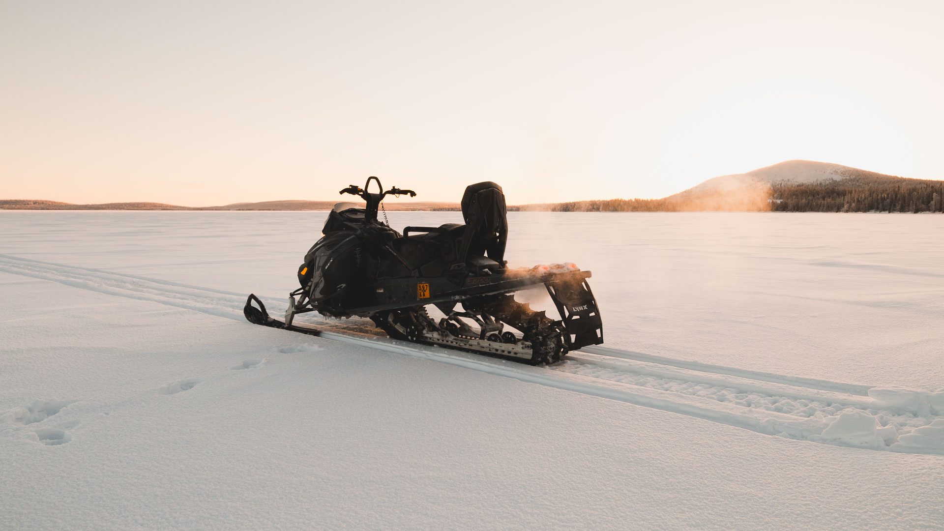 Snowmobiling, Levi / Arctic Expeditions - Taste of real snowmobiling, Villi Pohjola / Wild Nordic Finland @wildnordicfinland