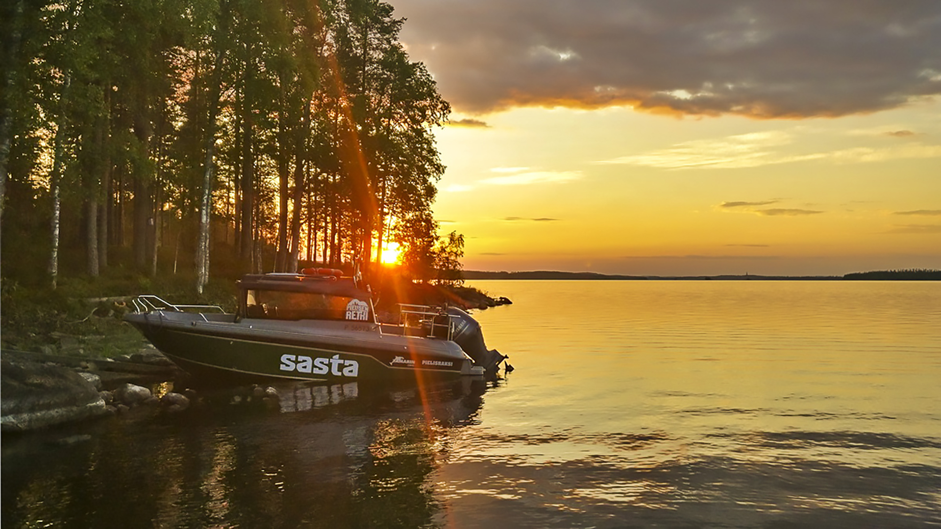 Lakeland / Bomba, Lake Pielinen and boat in sunset. Wild Nordic Finland, @wildnordicfinland