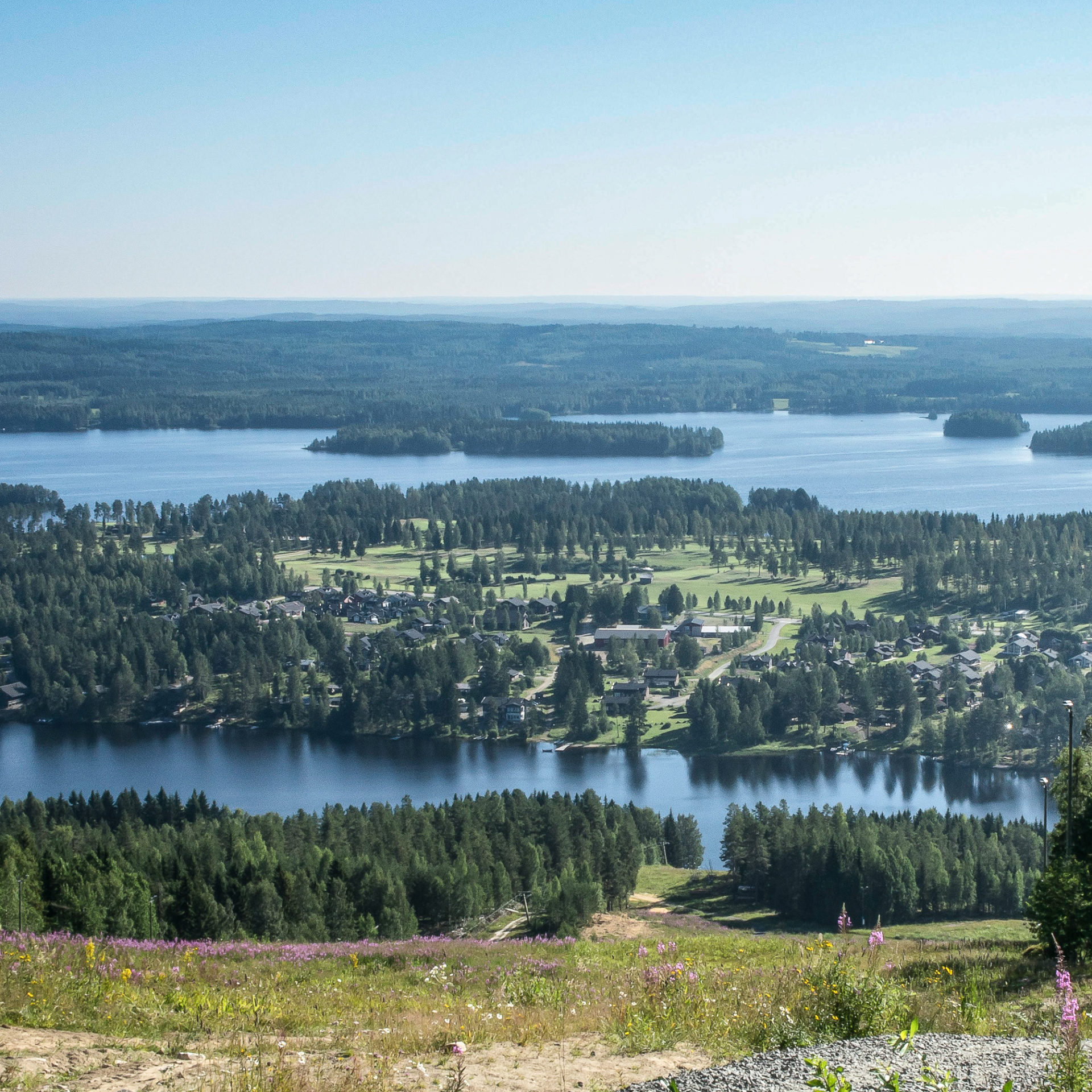 Tahko activities / hiking in Tahkovuori. Tahko / patikkaretki tahkovuorella, Villi Pohjola / Wild Nordic Finland @wildnordicfinland