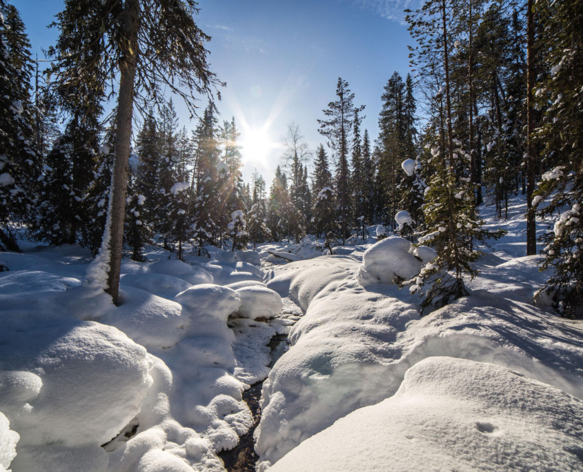 frozen-river-korouoma-1_huge