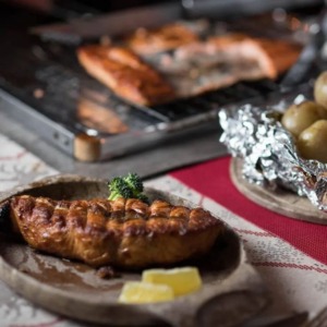 The Best of Lapland : Sauna, Ice Swimming, Dinner & Northern Lights