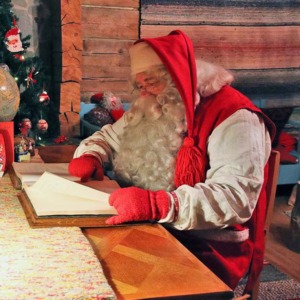 Santa's Workshop in Elves Village, Levi