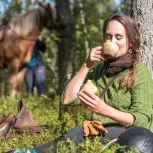Search for the Northern Lights on Horseback
